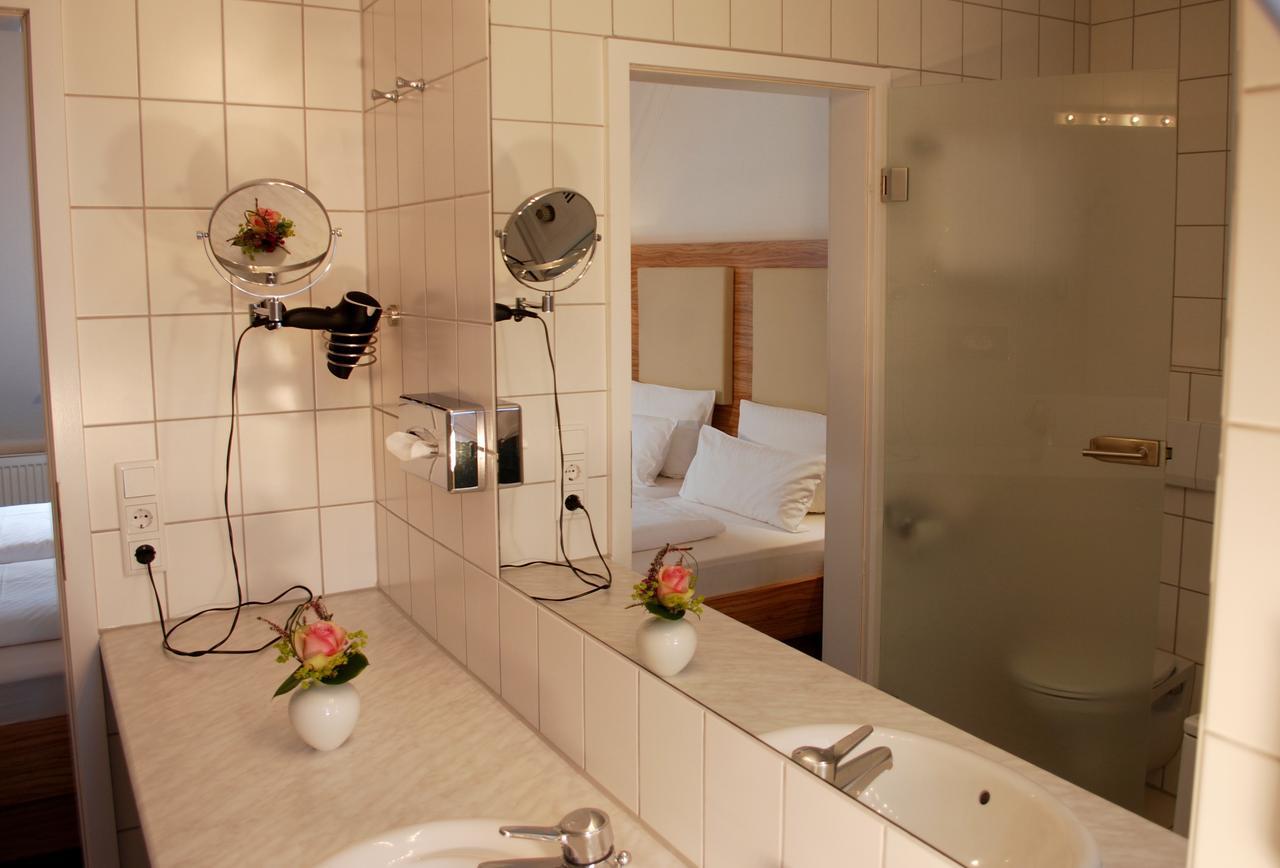 Hotel Alt Warburg Esterno foto
