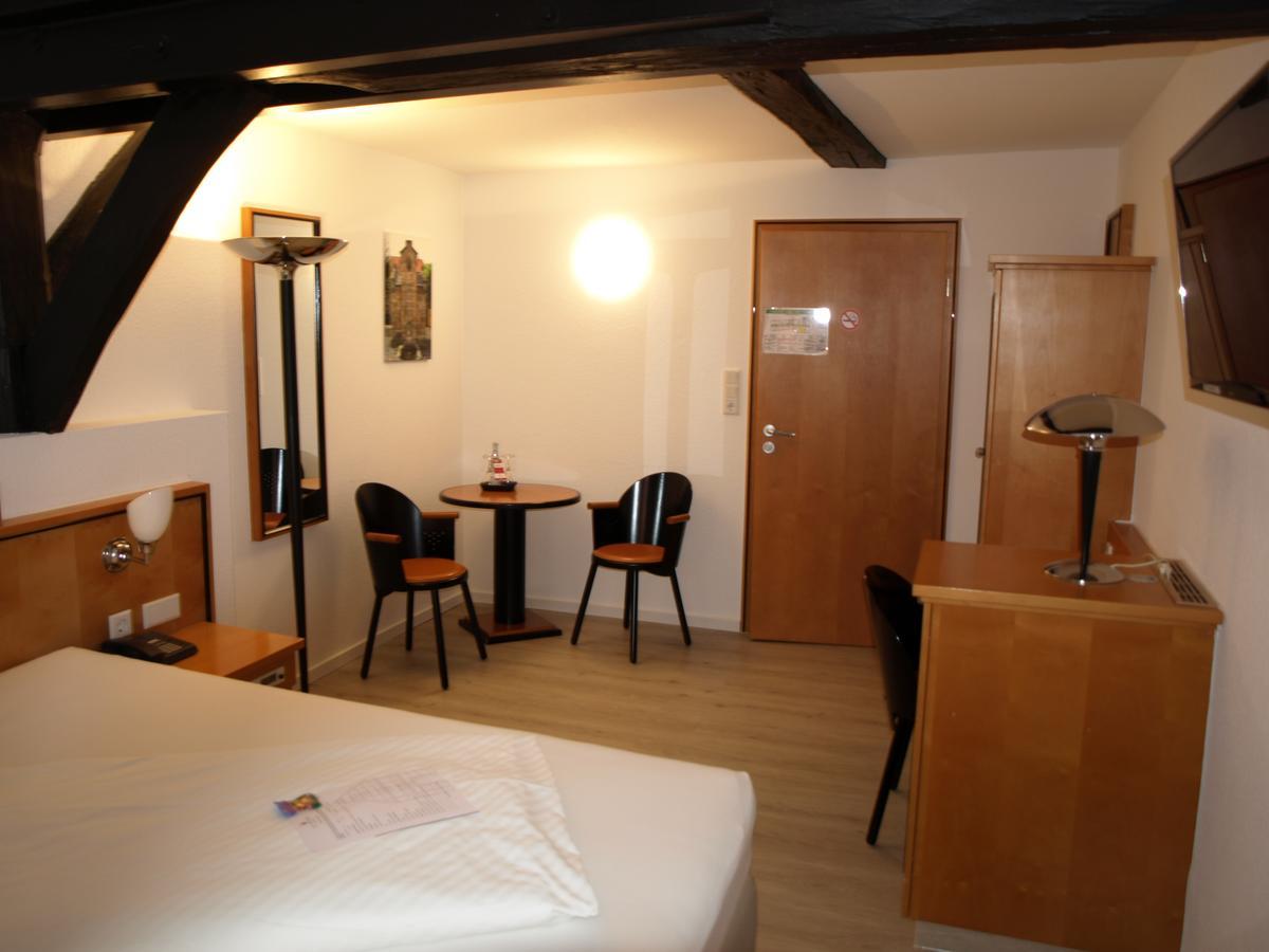 Hotel Alt Warburg Esterno foto